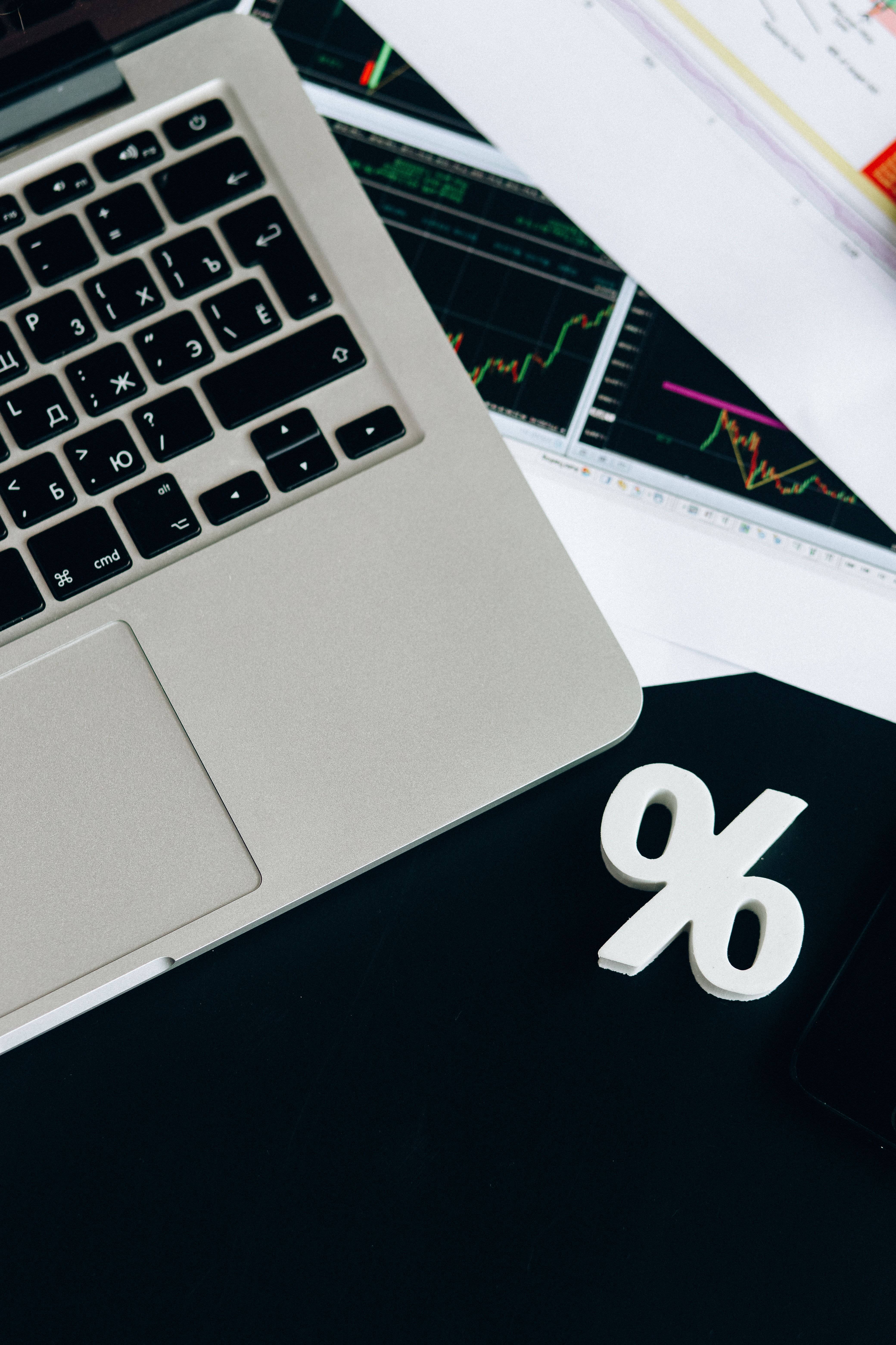 Calculadora e gráficos de juros — comparando taxas de financiamento entre bancos